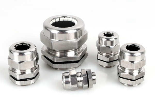 不銹鋼電纜接頭的標(biāo)準解析、密封技術(shù)與選型指南 圖2